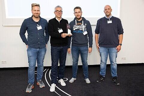 Feierliche Übergabe auf der 3. VDV-Bildungskonferenz