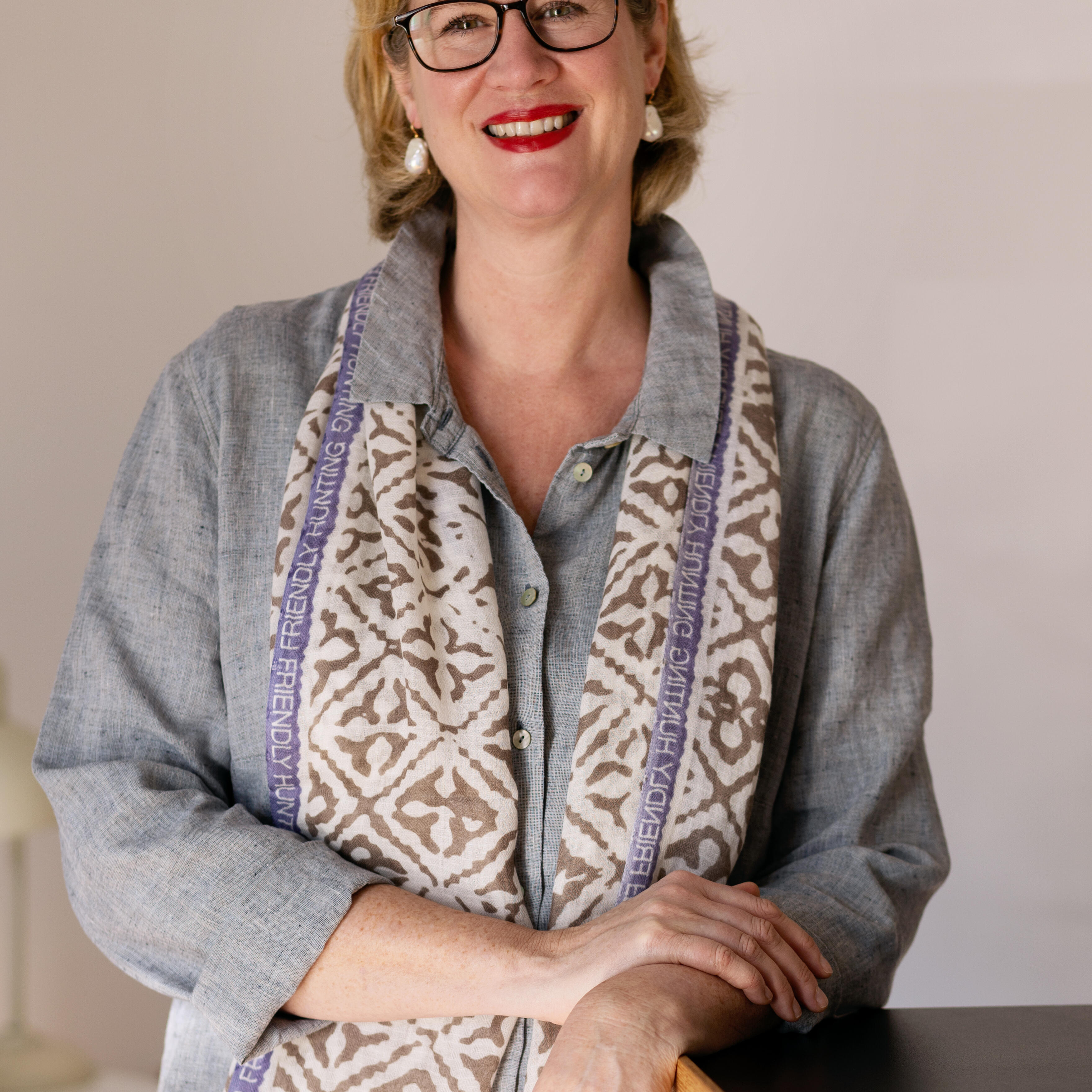 Frau mit blonden Haaren